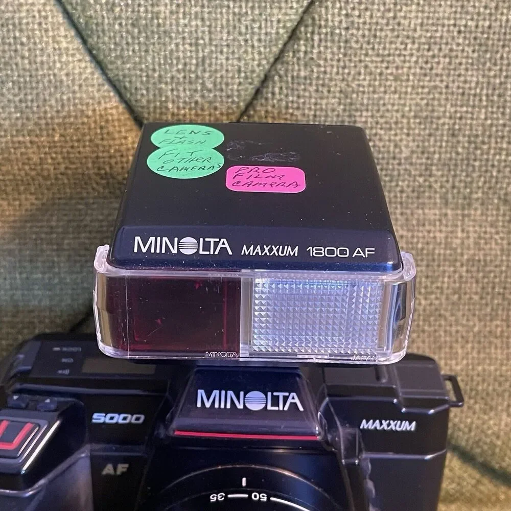 Vintage 1986 Minolta Maxxum 5000 AF SLR 35mm Film Camera - Maxxum 46mm Lens